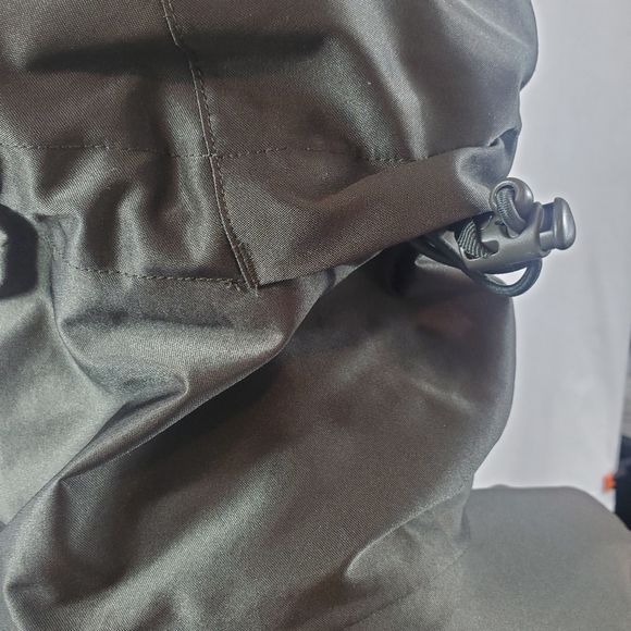 B by Burton snowboard jacket - Picture 5 of 11